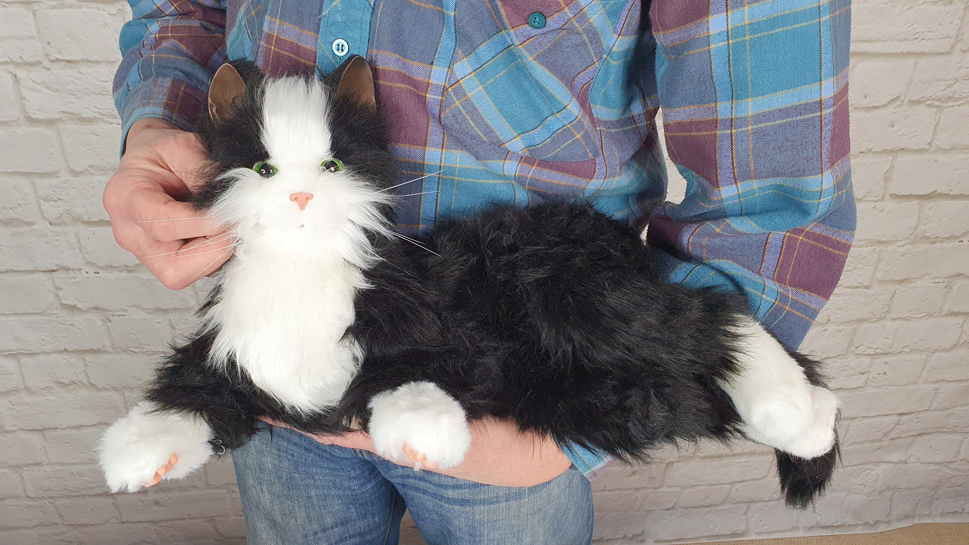 Watch Interactive Cat for Seniors / Joy for All Companion Cat on